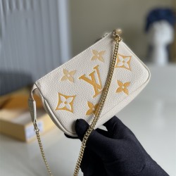 루이비통 Louis Vuitton M80501  미니 포쉐트 악세수아