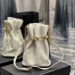 입생로랑 YSL 686310 22FW 여성 생로랑 초크 레더 버킷백