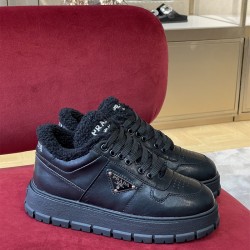 프라다 PRADA 스니커즈 운동화 신발