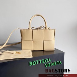 보테가베네타 BV 미니 아르코 토트백 25cm 709337