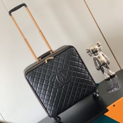 샤넬 CHANEL 캐리어