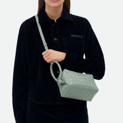 보테가베네타 BV  스몰 핸들 루프백 796615