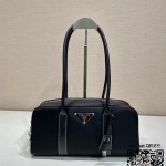 프라다 토트백 1BG847