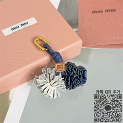 미우미우 백참 키링
